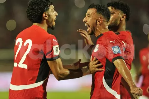 ملف يلا كورة.. حلم تأهل منتخب مصر للمونديال يتأجل.. إصابة مرموش.. وطائرة خاصة لصلاح